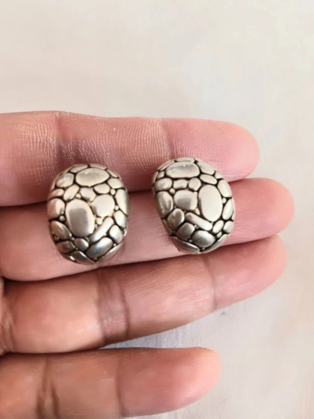 Textured Oval Earrings in Silver L